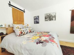 Bright&Artful Loft Typical Parisian Lifestyle Area