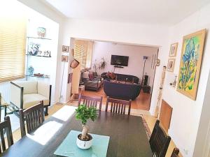 Bright&Artful Loft Typical Parisian Lifestyle Area