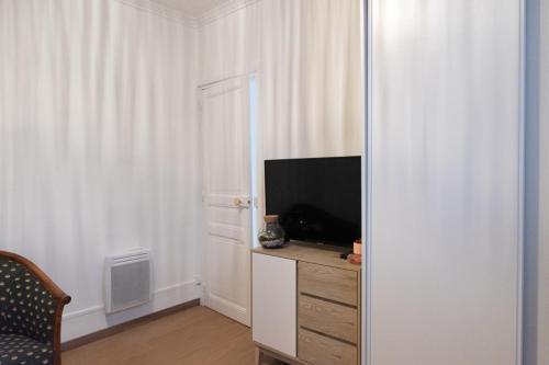 Bright cozy and quiet studio near Paris
