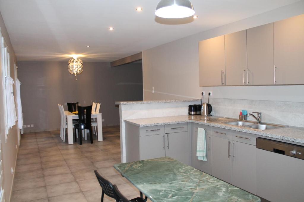 Bright Equipped Studio At 350 M From The Beach 14640 Villers-sur-Mer