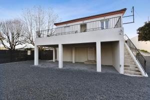 Bright flat 3 min to the beach close to Marineland Antibes - Welkeys