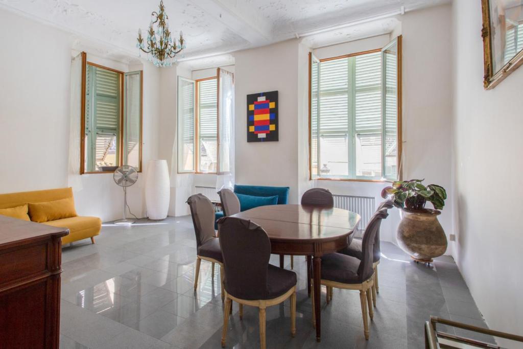 Appartement Bright flat at the heart of the Old Nice 3 min from the beach - Welkeys 23 rue de la Préfecture 06000 Nice