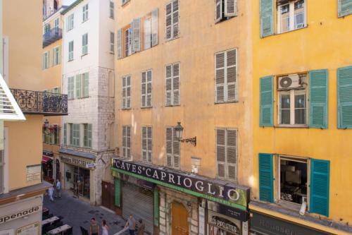 Bright flat at the heart of the Old Nice 3 min from the beach - Welkeys