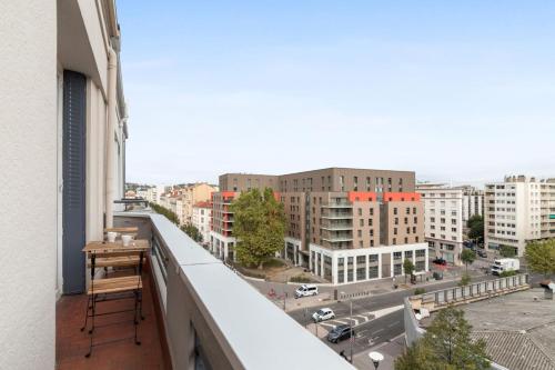 Bright flat with balcony in Lyon city center - Welkeys