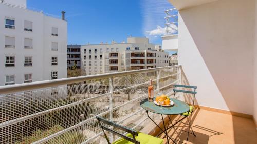 Bright & Lovesome Apartment W/ Balcony in Portimão by LovelyStay