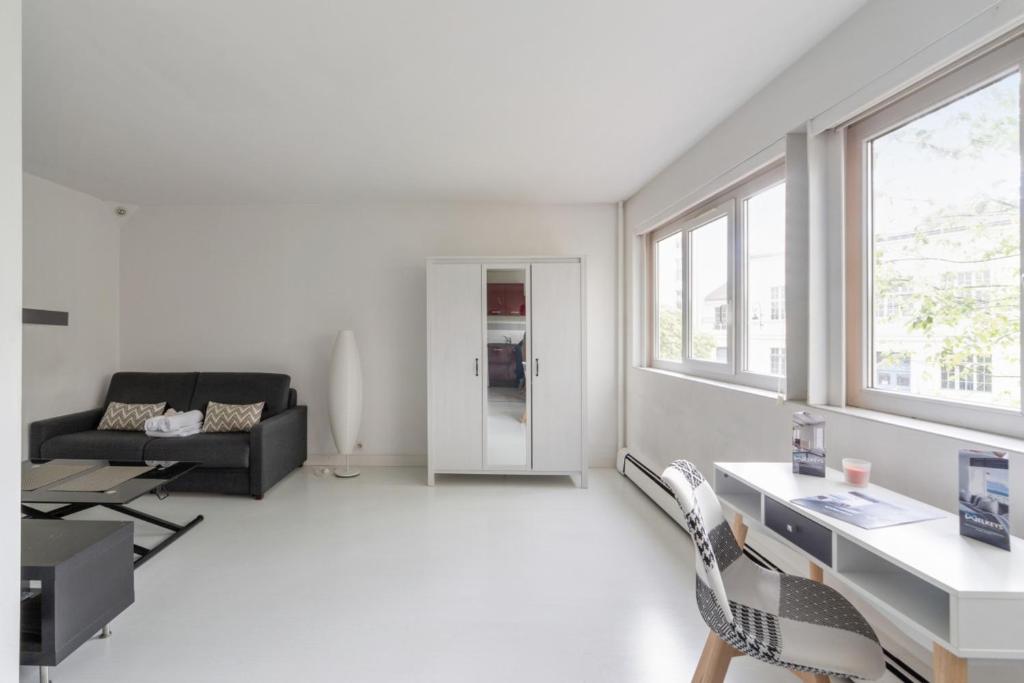 Appartement Bright studio with parking 10 min away from Paris and La Défense - Welkeys 34 rue Auguste Blanche 92800 Puteaux