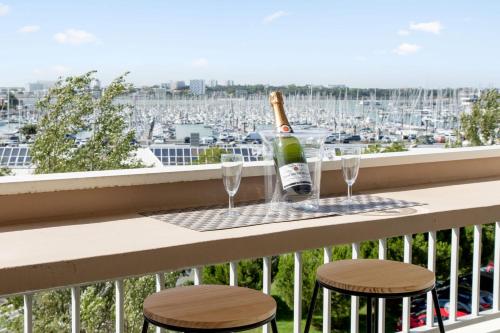Bright studio with terrace and view on the port in La Rochelle - Welkeys