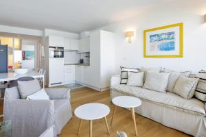 Bright T2 with balcony and sea view in Biarritz