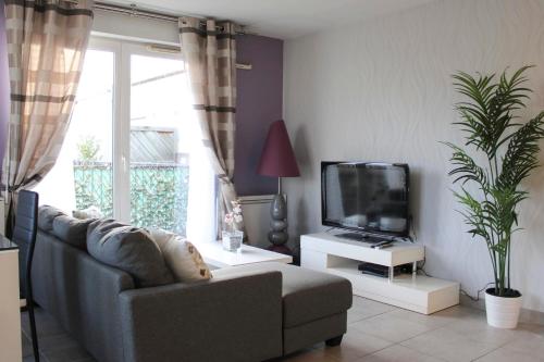 Bright well-appointed nest near Stade de France