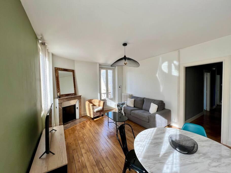 BRIVE Coeur de ville - Casa Gambetta - Sublime T2 moderne & design 15 Rue Gambetta, 19100 Brive-la-Gaillarde