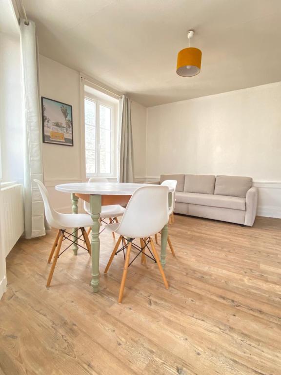 Appartement Bro’ Flat appartement au calme Cherbourg Centre 78 Rue Emmanuel Liais 50100 Cherbourg-en-Cotentin