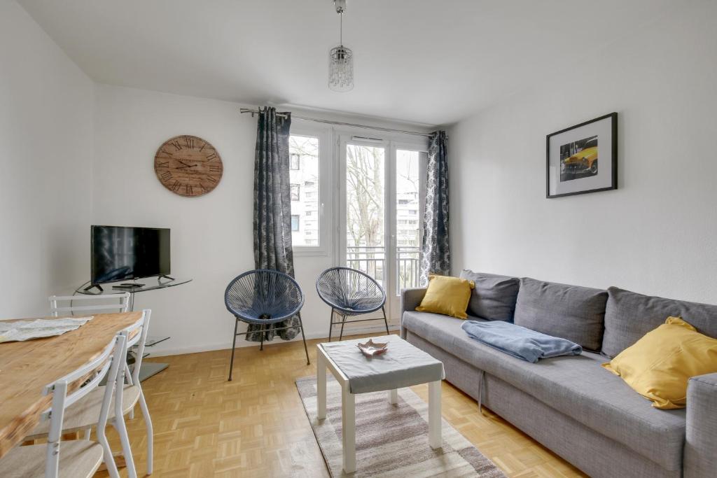 Budget apart near Paris Villa des Platanes, 95130 Franconville