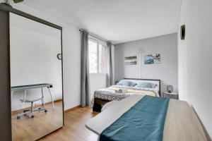 Budget apart near Paris