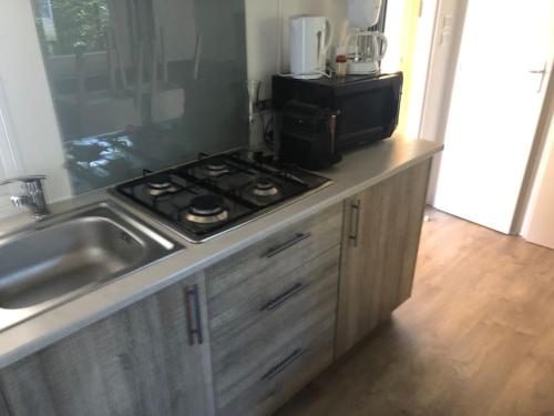 bungalow 6 personnes dans camping familiale