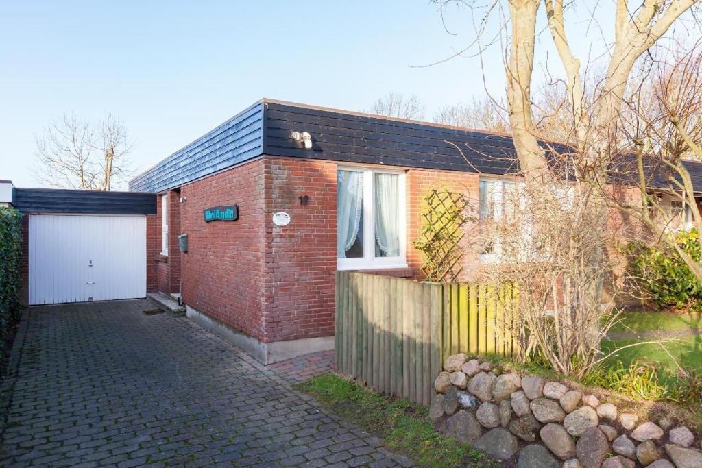 Bungalow-Finlandia Meisenweg 19, 25980 Westerland