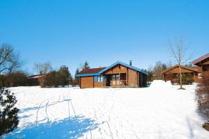 Bungalow in Hayingen with parking space