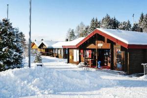 Bungalow in Hayingen with parking space