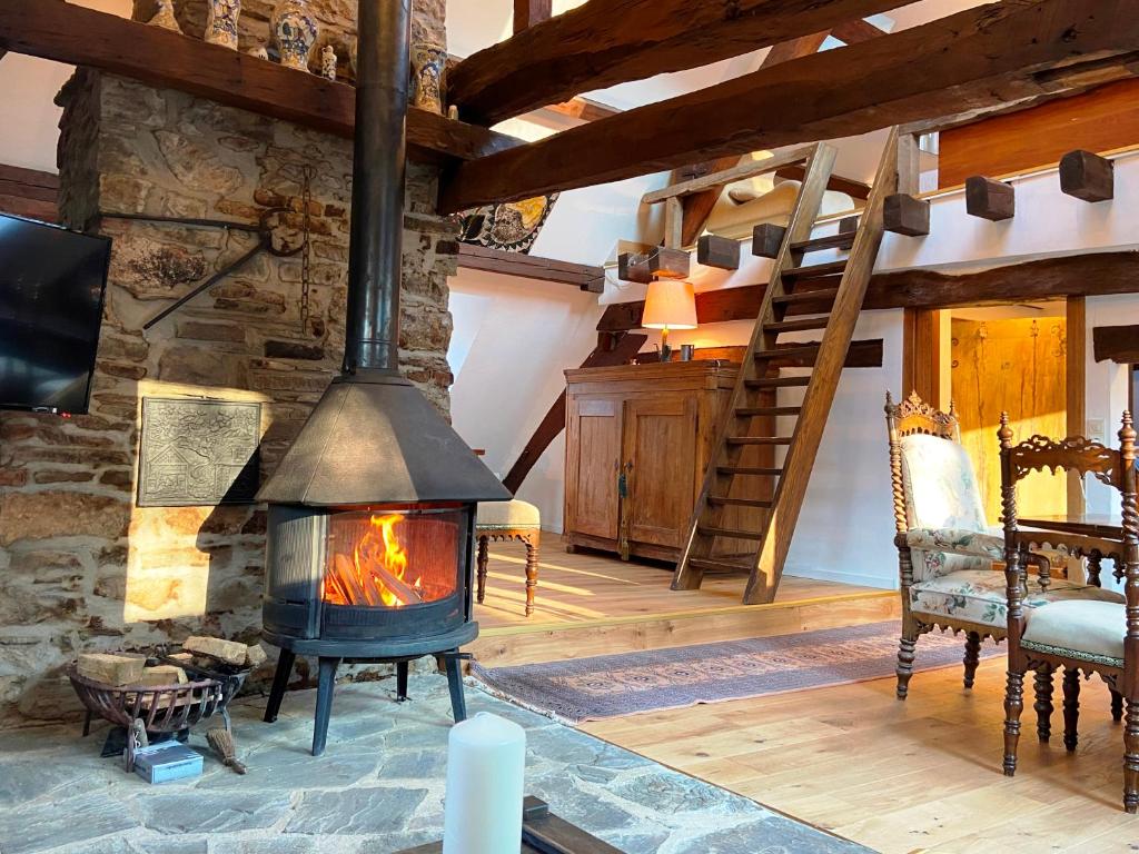Burg Maisonette im Posthalterhof mit Sauna 48 Ahrstraße, 53945 Blankenheim