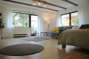 Business-Apartment mit Garten, Parkplatz & Küche
