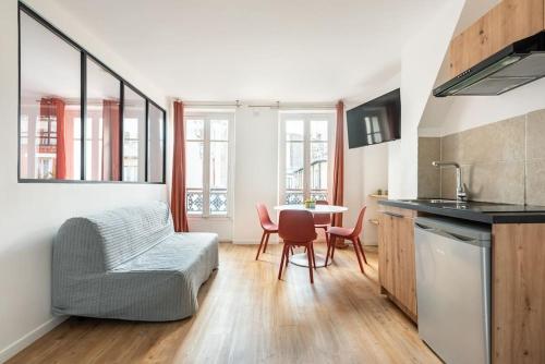 Appartement - Buttes Chaumont Paris france