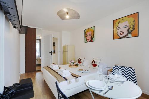 Buttes Chaumont - Sunny 2P apartment