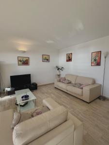 C beach apartment Front beach, by Welcome to Cannes