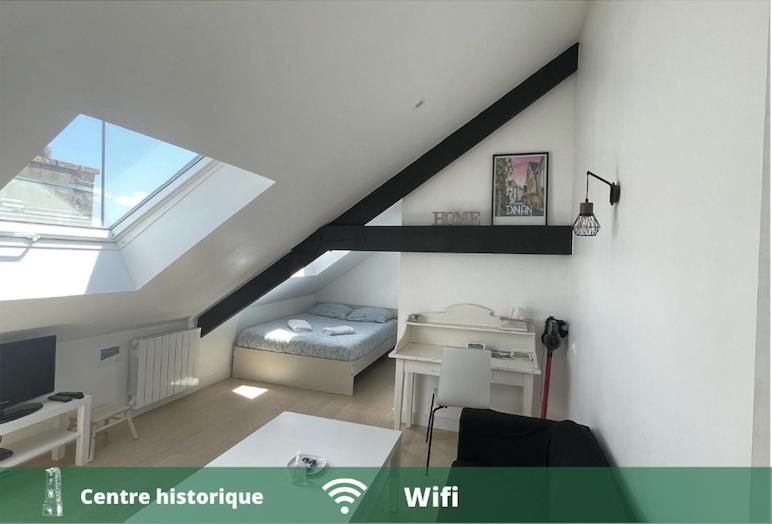 Cοcοοn 6 Place des Cordeliers, 22100 Dinan
