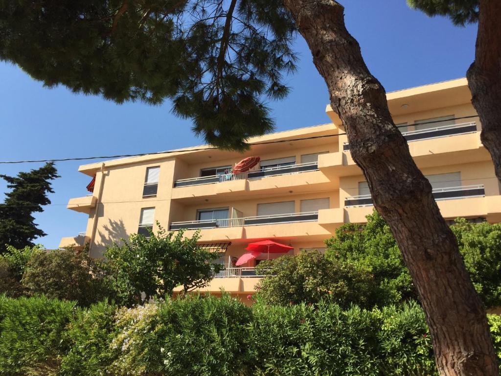 C11 Studio Balcony AC Wifi 10mins Palais Festivals/SEA