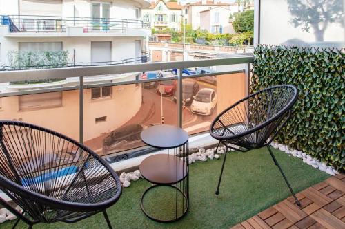 C11 Studio Balcony AC Wifi 10mins Palais Festivals/SEA