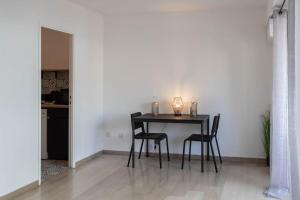 C11 Studio Balcony AC Wifi 10mins Palais Festivals/SEA