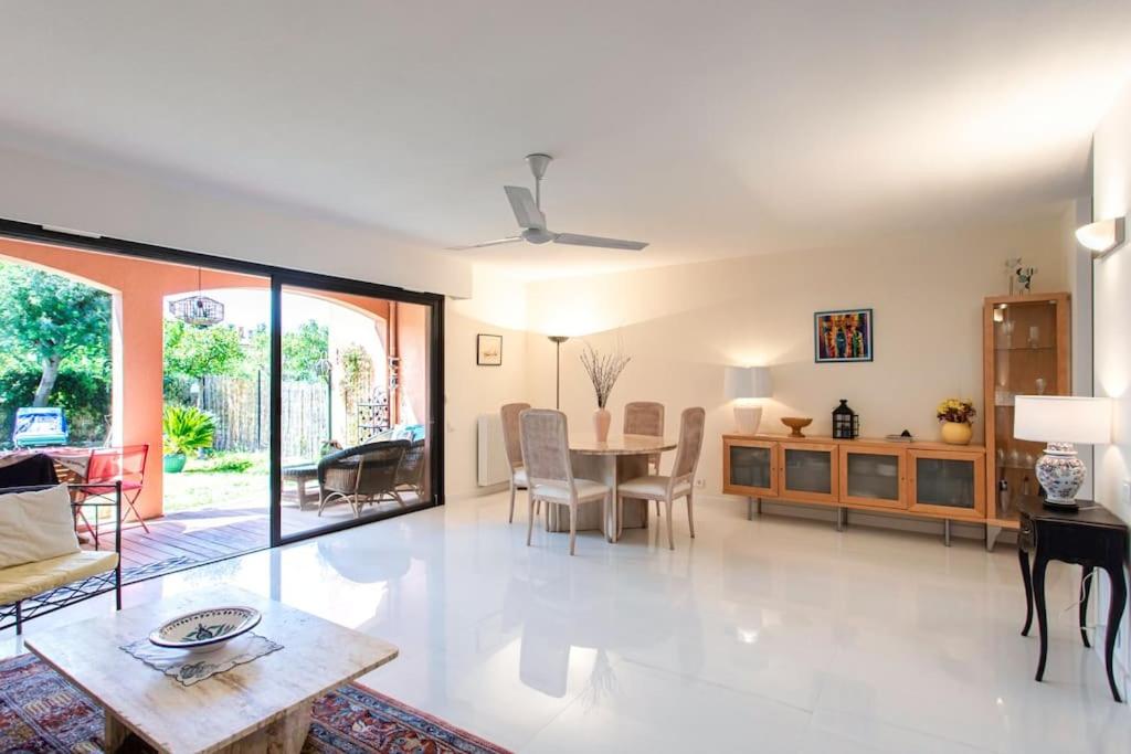 Appartement C3 Duplex 2 garden Parking Swimming Pool &Tennis 210 Boulevard Leader 06400 Cannes