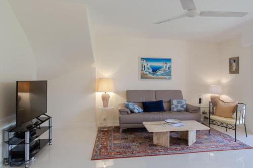 C3 Duplex 2 garden Parking Swimming Pool &Tennis