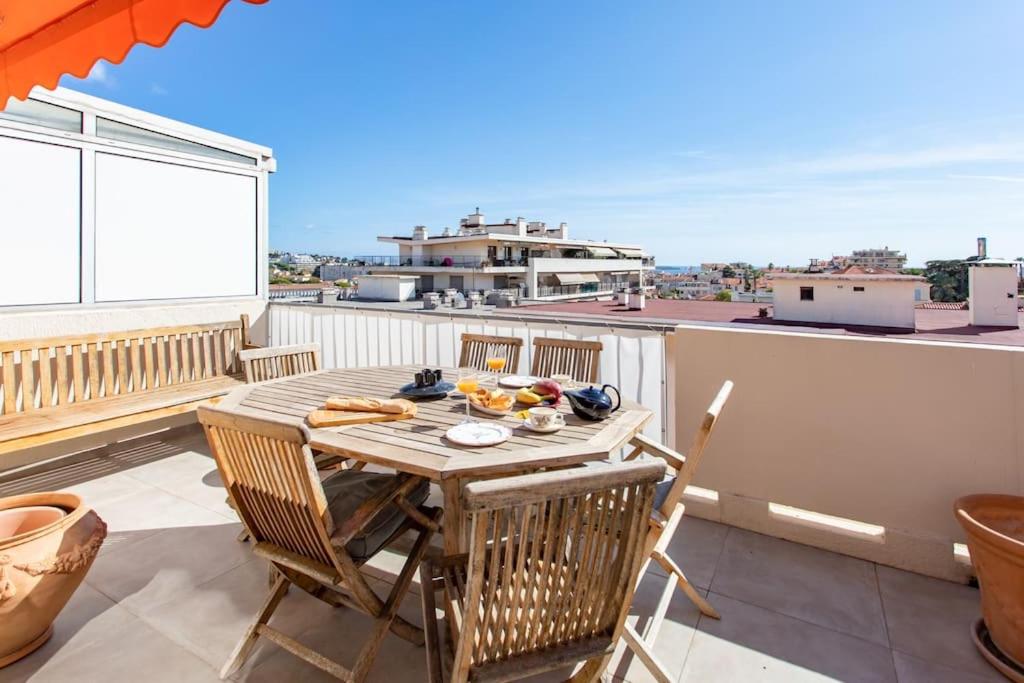 Appartement C8 Sea View 10mins Palais des festivals Balcons Wifi 20 Avenue de Flotte 06400 Cannes