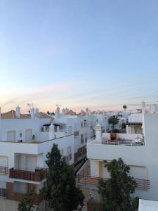 Cabanas de Tavira Gomeira, 2 bedroom, 3 terraced Penthouse with Seaview, 300m from the Sea