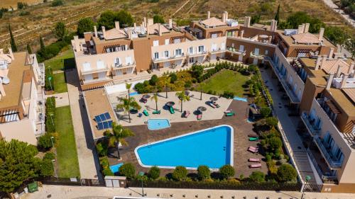 Cabanas Gardens - 2Bed Penthouse Pool View - WPCG 52