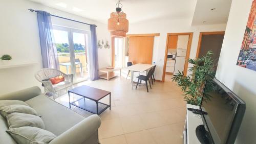 Cabanas Gardens-T1 PH Apartment WPCG 55