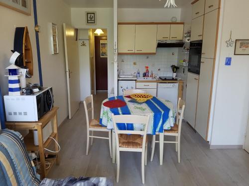 Appartement Cabourg, 2 pièces, 4 personnes - FR-1-487-157 Cabourg france