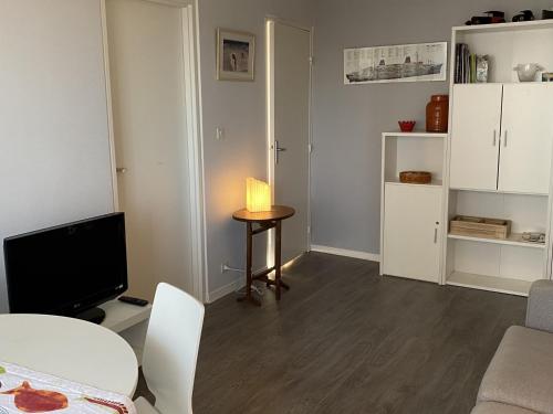 Appartement Appartement Cabourg, 3 pièces, 4 personnes - FR-1-487-209 34 Avenue de la Bizontine RESIDENCE LA BIZONTINE Bâtiment A Cabourg