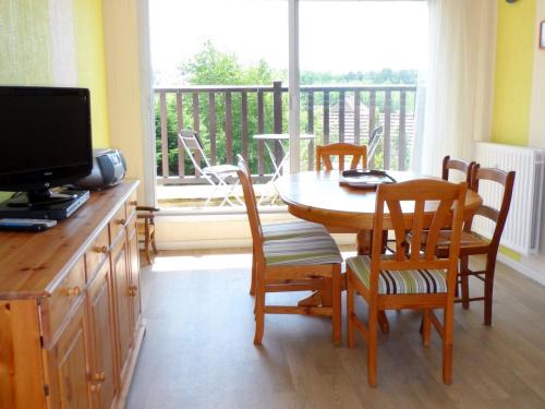 Appartement Appartement Cabourg, 3 pièces, 6 personnes - FR-1-487-167 7 Avenue du Maine RESIDENCE BEL CABOURG Cabourg