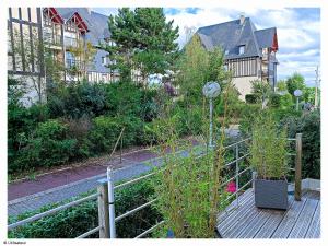 Cabourg, Appartement plain pied avec terrasse accès direct à la plage