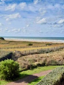 Appartement Cabourg-La mer à vos pieds et la thalasso à 50 m 32 Avenue Charles de Gaulle 14390 Cabourg Normandie