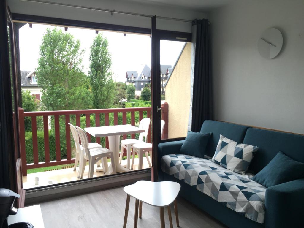 Appartement Cabourg, T2 parfait pour vous ! Proche plage et centre-ville, 2 à 4 pers. Appartement 24, 2ème étage Résidence Le Garden - 54 Avenue de la Brèche Buhot 14390 Cabourg