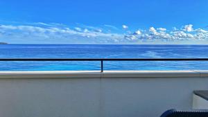 CALIFORNIA VIEW