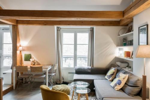 Calm and atypical studio close to Quartier Latin in Paris - Welkeys