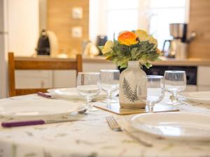 Calm and comfortable apartment in Bayeux, 9km from the beach