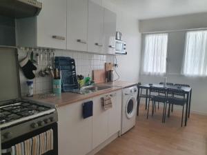 Calm appartement with view, equipped for groups