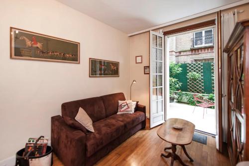 Calm flat with terrasse nearby Montparnasse - Paris - Welkeys
