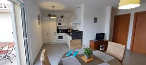 CALVI, T3 -50m2 lumineux, 2 chbre, 4 pers, terrasse 20m2 sans vis à vis, parking