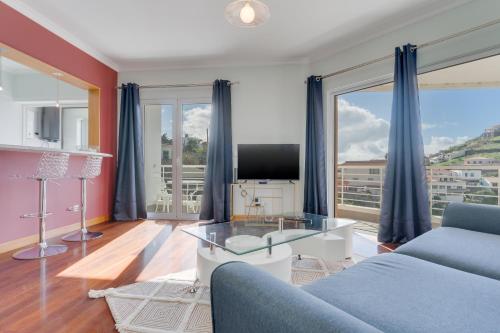 Camara de Lobos Duplex Apartment