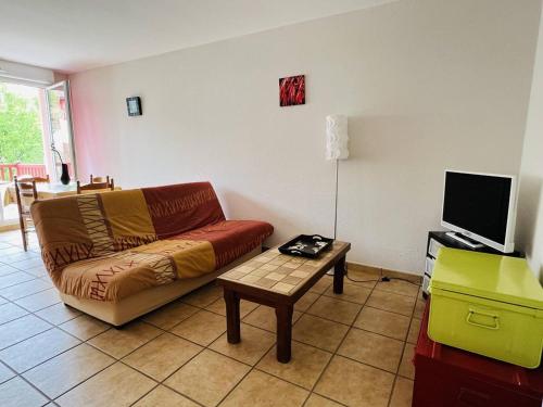 Appartement Cambo-les-Bains, 2 pièces, 2 personnes - FR-1-495-36 Cambo-les-Bains france